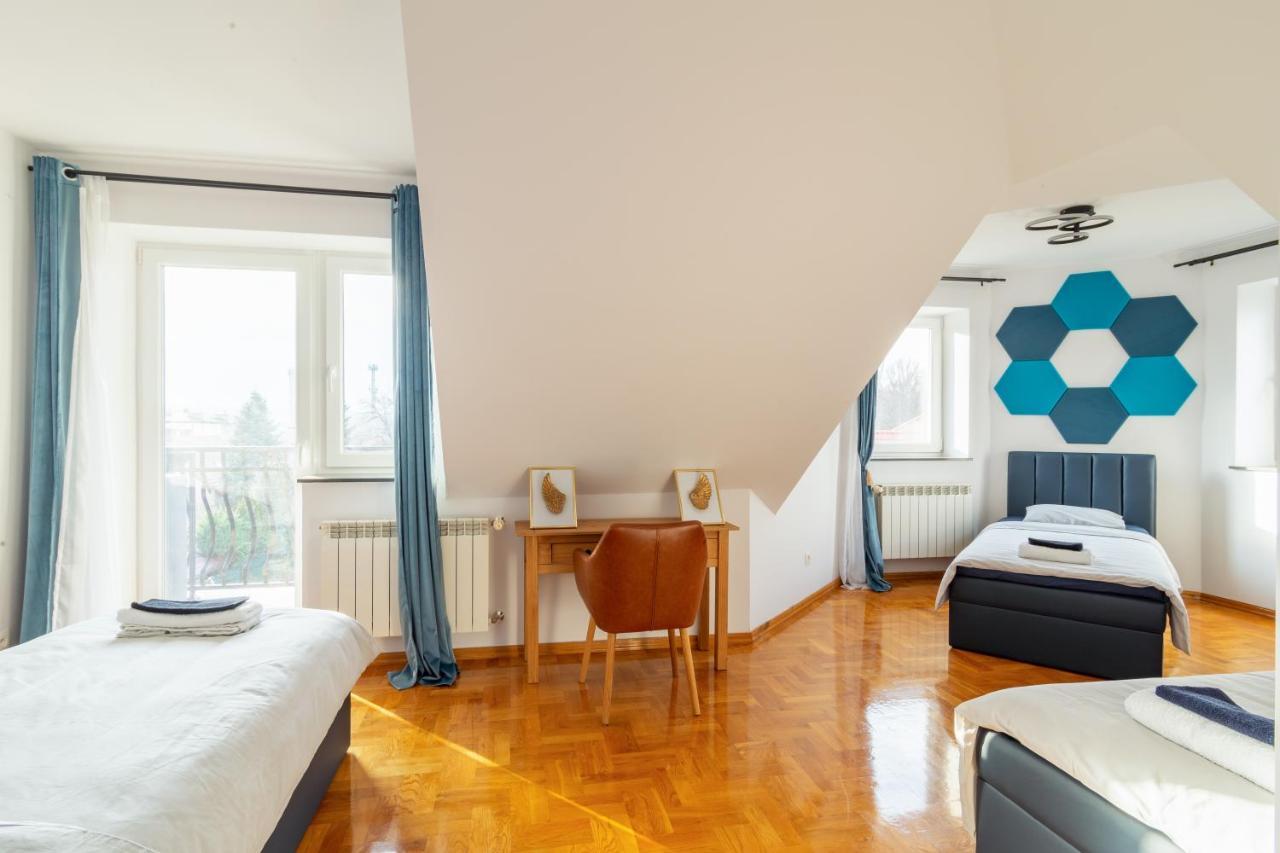 The Castle Suites & Apartment - Free Parking - (Adults Only) 크라쿠프 외부 사진