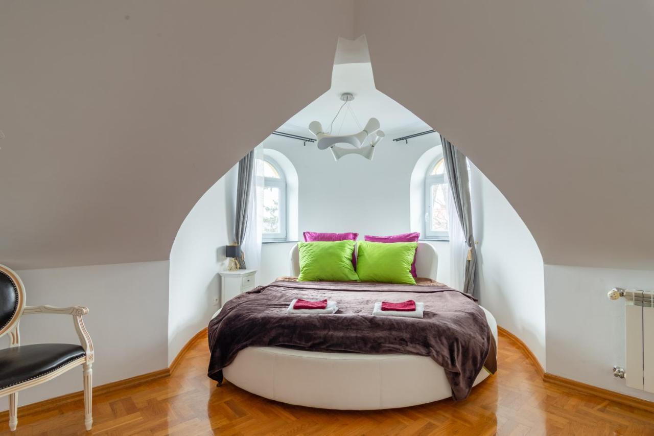 The Castle Suites & Apartment - Free Parking - (Adults Only) 크라쿠프 외부 사진