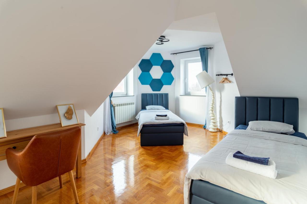 The Castle Suites & Apartment - Free Parking - (Adults Only) 크라쿠프 외부 사진