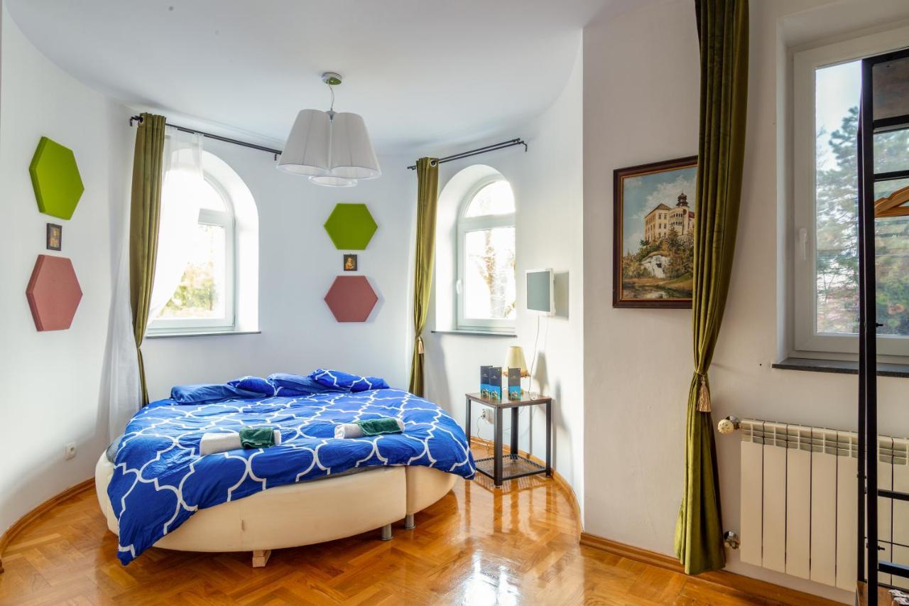 The Castle Suites & Apartment - Free Parking - (Adults Only) 크라쿠프 외부 사진